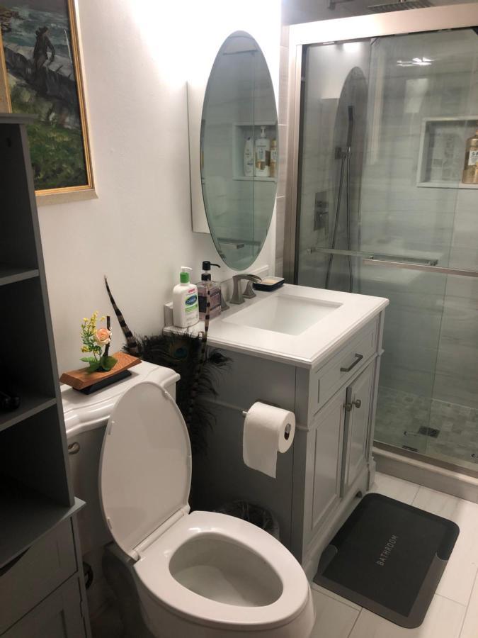 Private Room With Private Full Bathroom Chicago Extérieur photo